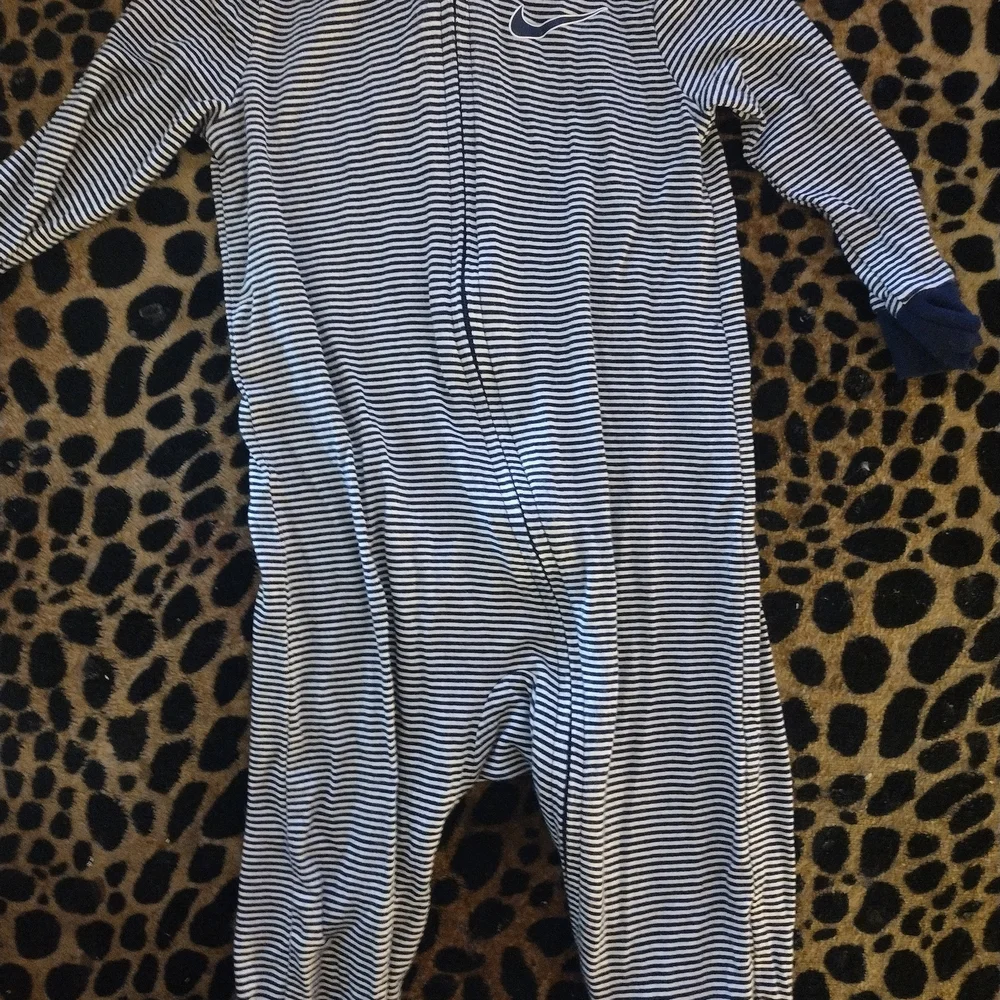 Nike Navy Striped Kids Footie - Picture 1 of 1